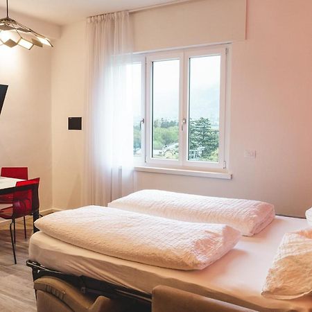 Studio-Appartment - Hotel Lux Мерано Екстер'єр фото